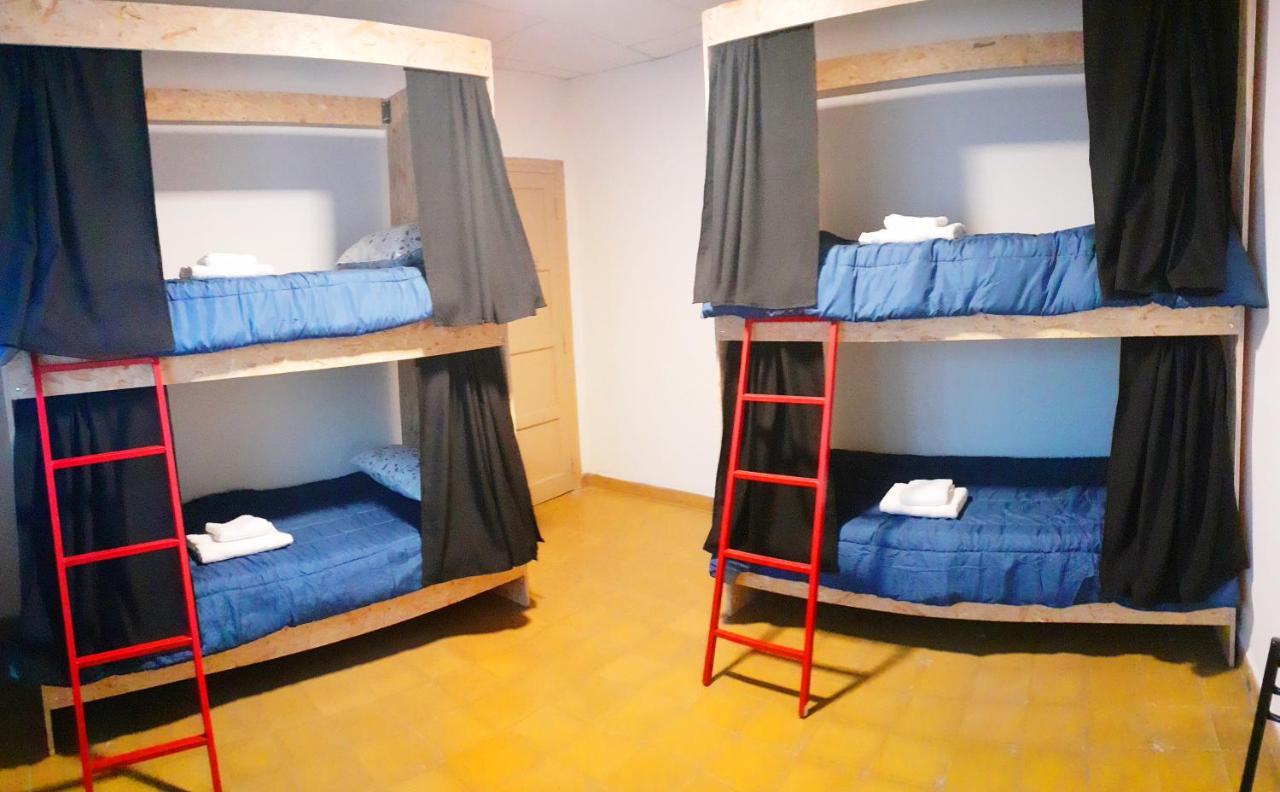 Oliwine Hostel Maipú Esterno foto