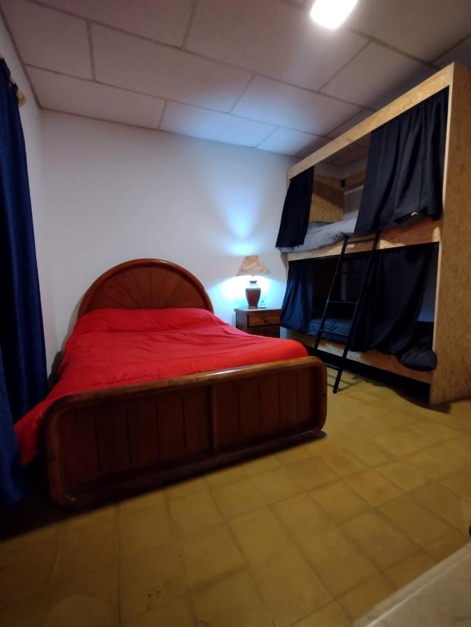 Oliwine Hostel Maipú Esterno foto